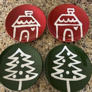 Festive Red and Green Holiday Plates Set by TAG NWT